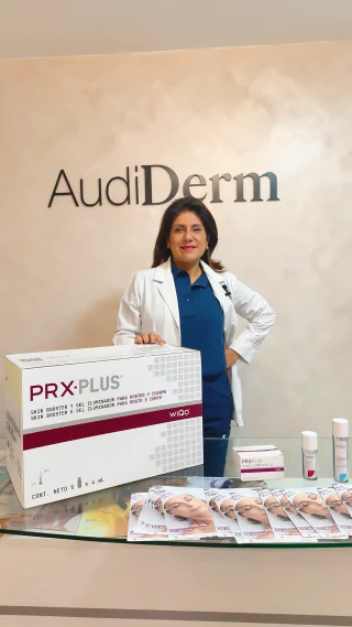 Instagram post from hkdermaperu. This post is in position 9.